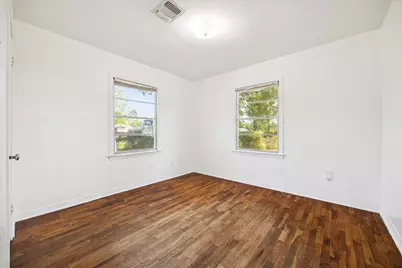 502 Hawkins Avenue, Houston, TX 77037 - Photo 5