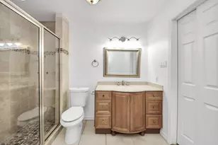 832 Wax Myrtle Ln, Houston, TX 77079 - Photo 21