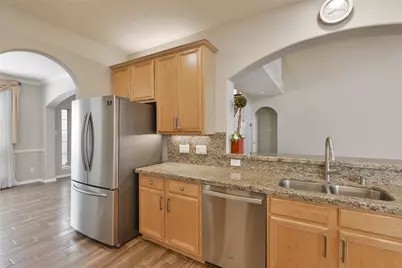 21808 Maidens Crossing Drive, Kingwood, TX 77339 - Photo 11