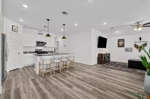 9422 Madison Ave, Texas City, TX 77591 - Photo 5