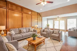 3823 Pleasant Valley Dr, Missouri City, TX 77459 - Photo 3