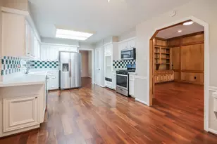 3823 Pleasant Valley Dr, Missouri City, TX 77459 - Photo 9