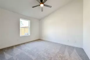 2718 Discovery Trails Ct, Conroe, TX 77301 - Photo 23