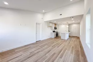 2718 Discovery Trails Ct, Conroe, TX 77301 - Photo 17