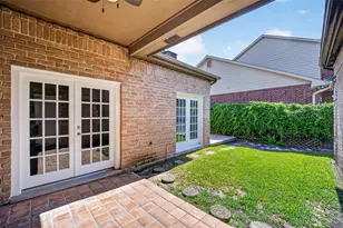 10310 Chevy Chase Dr, Houston, TX 77042 - Photo 43
