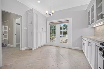 10310 Chevy Chase Drive, Houston, TX 77042 - Photo 11