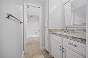 10310 Chevy Chase Dr, Houston, TX 77042 - Photo 39