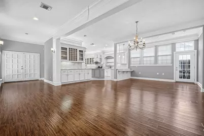 10310 Chevy Chase Drive, Houston, TX 77042 - Photo 1
