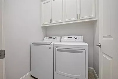 10310 Chevy Chase Drive, Houston, TX 77042 - Photo 17