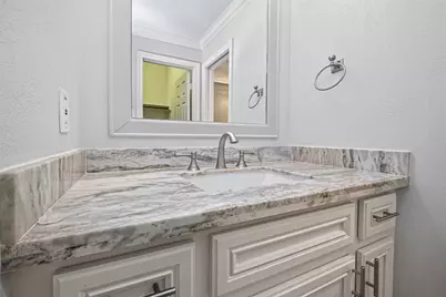 10310 Chevy Chase Drive, Houston, TX 77042 - Photo 35
