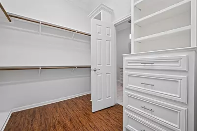10310 Chevy Chase Drive, Houston, TX 77042 - Photo 27
