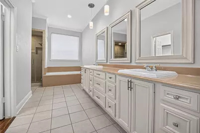10310 Chevy Chase Drive, Houston, TX 77042 - Photo 23