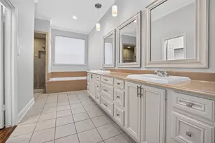 10310 Chevy Chase Dr, Houston, TX 77042 - Photo 23
