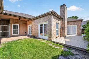 10310 Chevy Chase Dr, Houston, TX 77042 - Photo 45