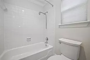 10310 Chevy Chase Dr, Houston, TX 77042 - Photo 37