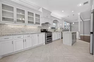 10310 Chevy Chase Dr, Houston, TX 77042 - Photo 13