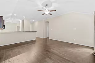 2818 Ridgecliff Ct, Conroe, TX 77301 - Photo 9