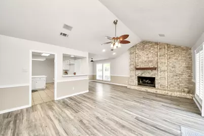 2207 S Belmont Drive, Richmond, TX 77469 - Photo 9