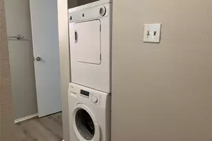 10049 Westpark Dr, Houston, TX 77042 - Photo 29