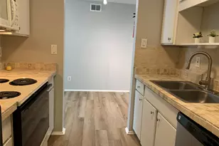 10049 Westpark Dr, Houston, TX 77042 - Photo 13