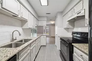 13838 Beech Hollow Ln, Houston, TX 77082 - Photo 5