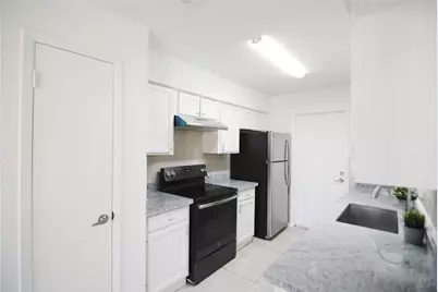 6207 Grandvale Drive, Houston, TX 77072 - Photo 9