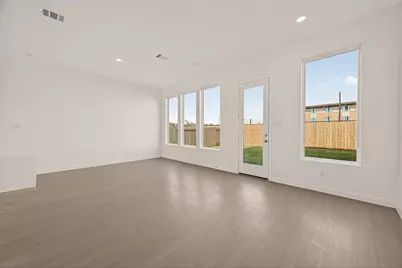 9029 La Pau Lane, Houston, TX 77051 - Photo 7