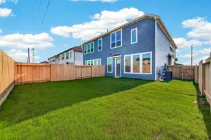 9029 La Pau Ln, Houston, TX 77051 - Photo 33