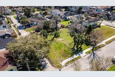 1212 Pinckney St Street, Houston, TX 77009 - Photo 13
