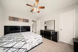 9019 Grape St, Houston, TX 77036 - Photo 15