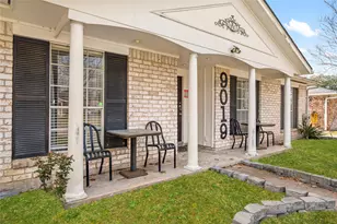 9019 Grape St, Houston, TX 77036 - Photo 3