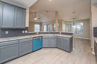 406 N Marathon Way, Stafford, TX 77477 - Photo 5