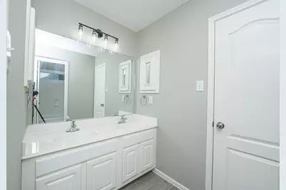 406 N Marathon Way, Stafford, TX 77477 - Photo 9