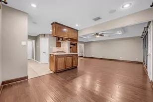 95 Paradise Valley Dr, Conroe, TX 77304 - Photo 17