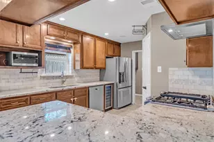 95 Paradise Valley Dr, Conroe, TX 77304 - Photo 13