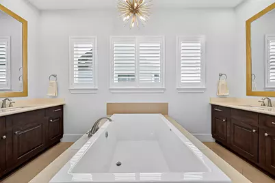 8729 Oak Kolbe Lane, Houston, TX 77080 - Photo 33