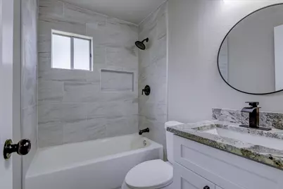 1109 13th Street N, Texas City, TX 77590 - Photo 21