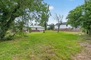 8221 Bigwood St, Houston, TX 77078 - Photo 13