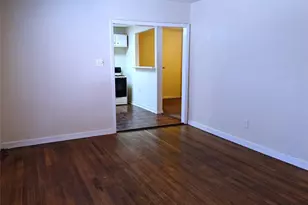 704 E 22nd St, Houston, TX 77008 - Photo 21