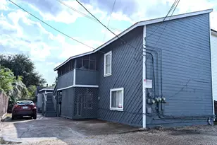 704 E 22nd St, Houston, TX 77008 - Photo 1
