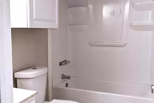 704 E 22nd St, Houston, TX 77008 - Photo 17