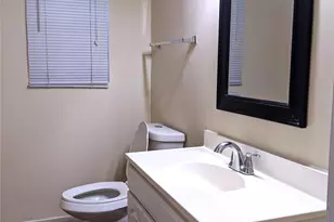 704 E 22nd St, Houston, TX 77008 - Photo 29