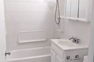 704 E 22nd St, Houston, TX 77008 - Photo 37