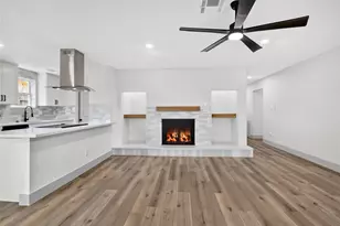 926 Buoy Rd, Houston, TX 77062 - Photo 5