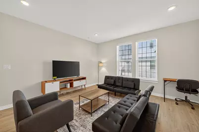 2445 Shadow View Lane #204, Houston, TX 77077 - Photo 3