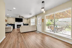 3905 Spring Cir Dr W, Pearland, TX 77584 - Photo 5