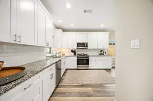 1118 Crossroads Dr, Houston, TX 77079 - Photo 11