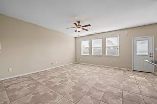 4310 Laine Ln, Baytown, TX 77521 - Photo 5