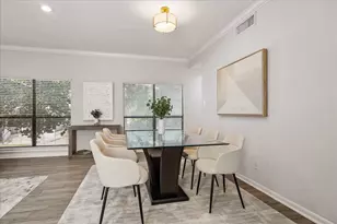 402 Tuam St, Houston, TX 77006 - Photo 11