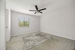 402 Tuam St, Houston, TX 77006 - Photo 21